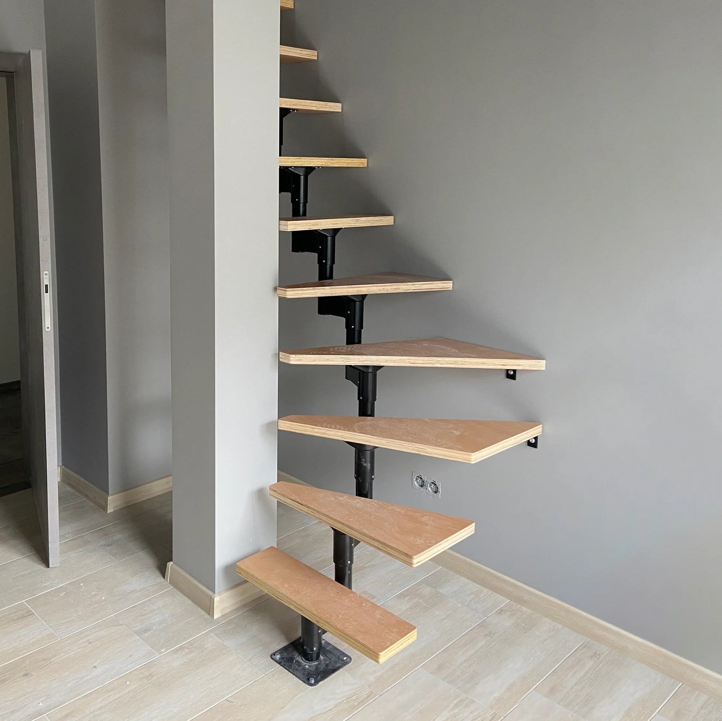 DALLAS Quarter Turn Modular Staircase Kit